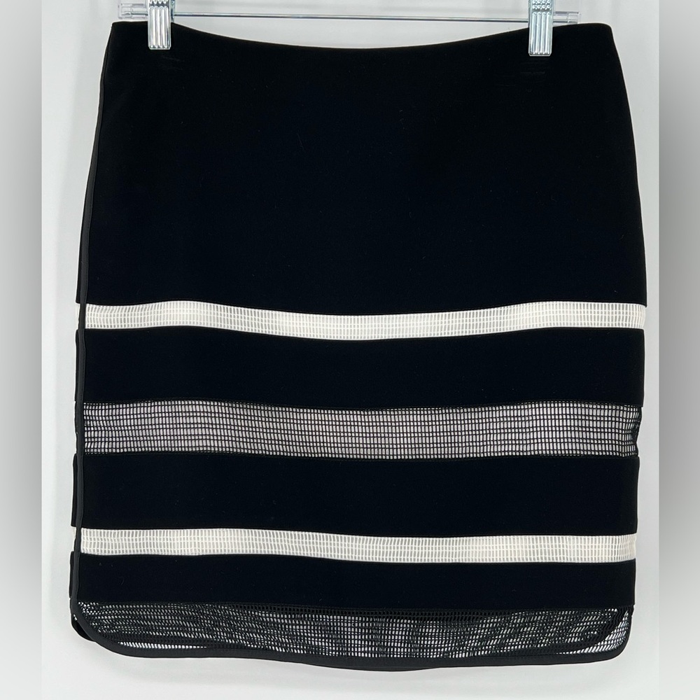 WHITE HOUSE BLACK MARKET‎ MINI SKIRT NWOT FULLY LINED W/BACK ZIPPER CHIC ELEGANT